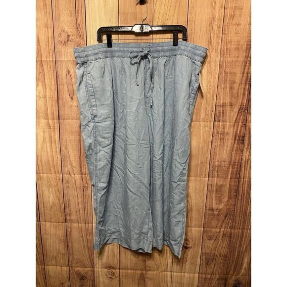 LANE BRYANT 22/24 Wide-Leg Crop denim Pants NWT Blue Drawstring light weight - Picture 2 of 10
